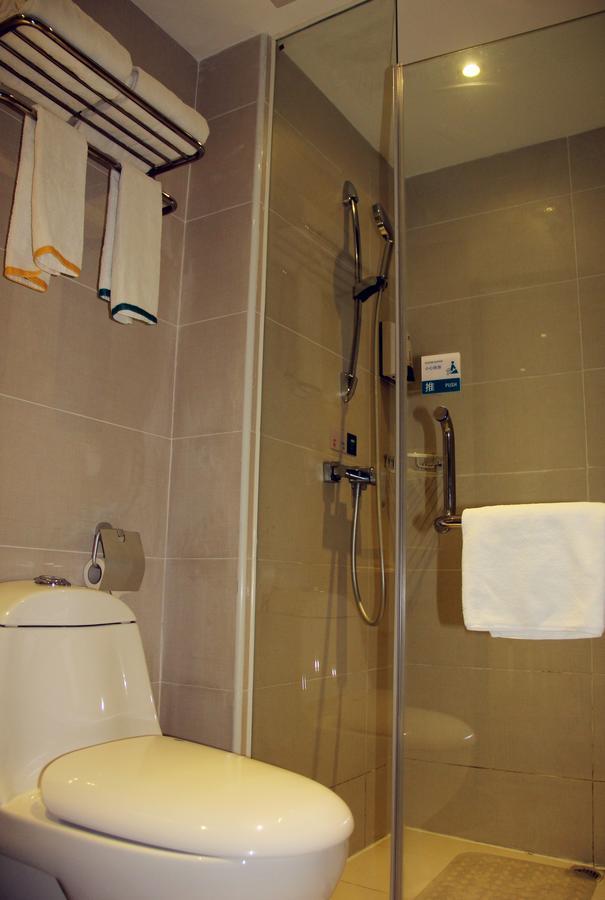 City Comfort Inn Guangzhou Tianpingjia Subway Station Branch Eksteriør billede